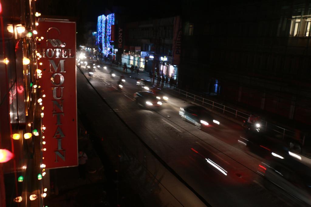 Hotel Mountain Kathmandu Bagian luar foto