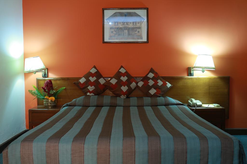 Hotel Mountain Kathmandu Bagian luar foto
