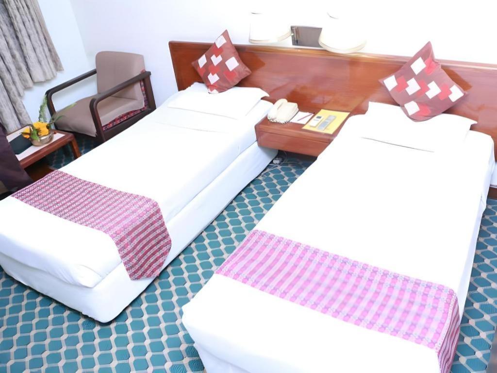 Hotel Mountain Kathmandu Bagian luar foto
