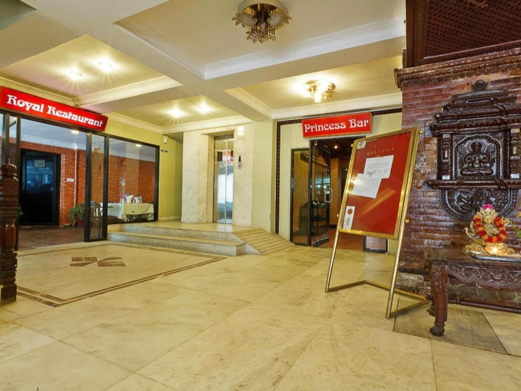 Hotel Mountain Kathmandu Bagian luar foto